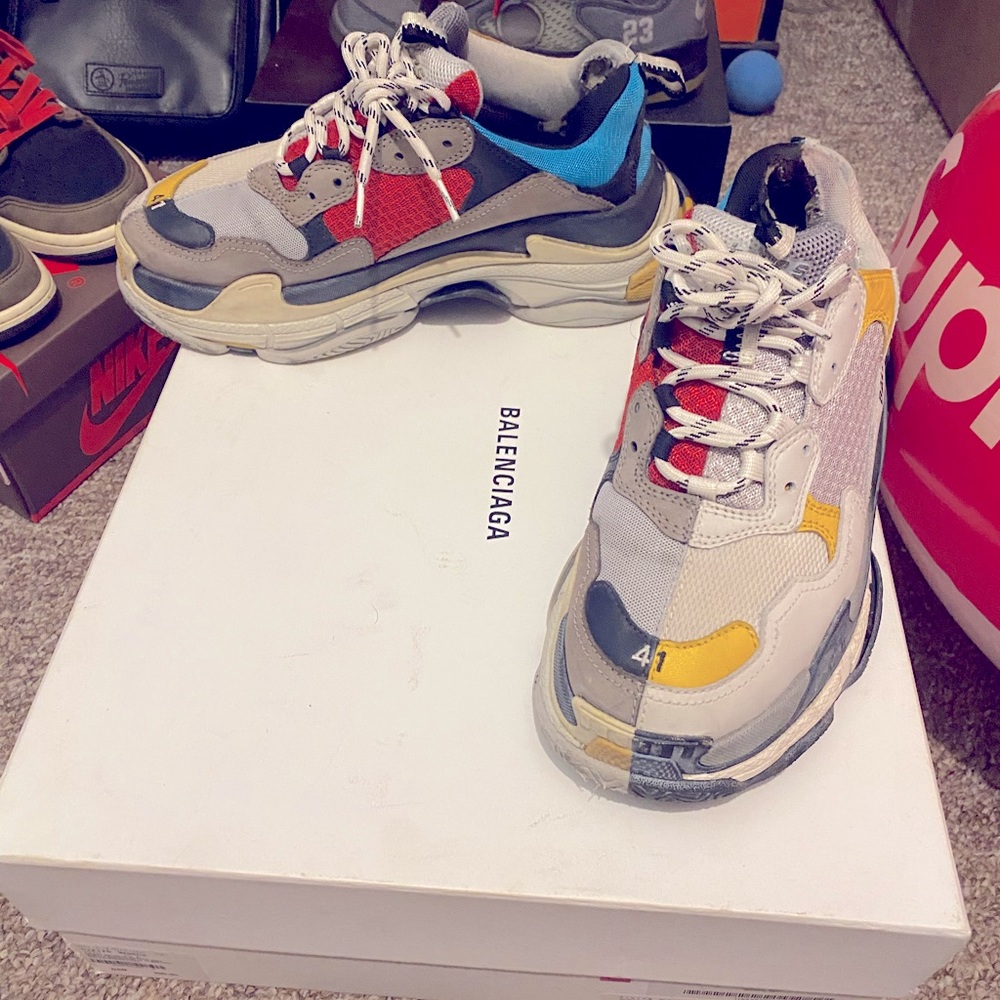 Balenciaga triple s